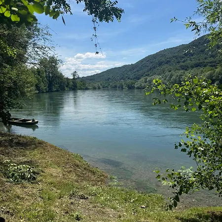 펜션 Vikendica Lazic