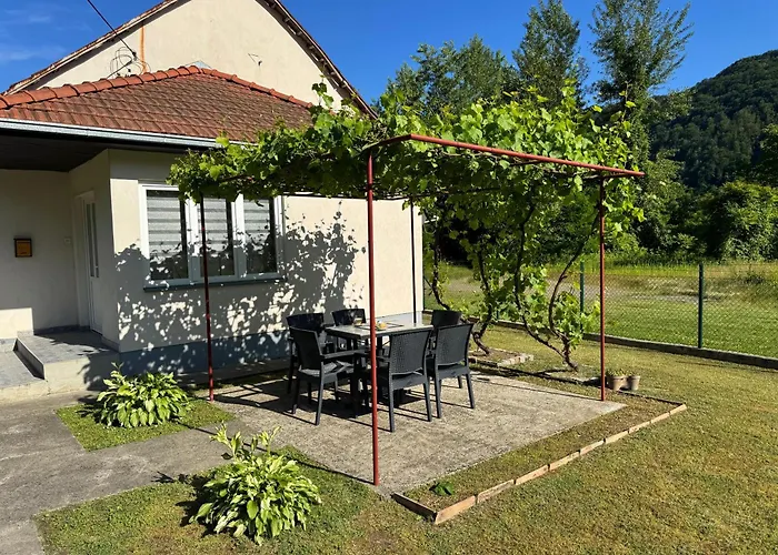 Dom wakacyjny Vikendica Lazic *